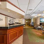 Ramada By Wyndham Niagara Falls By The River