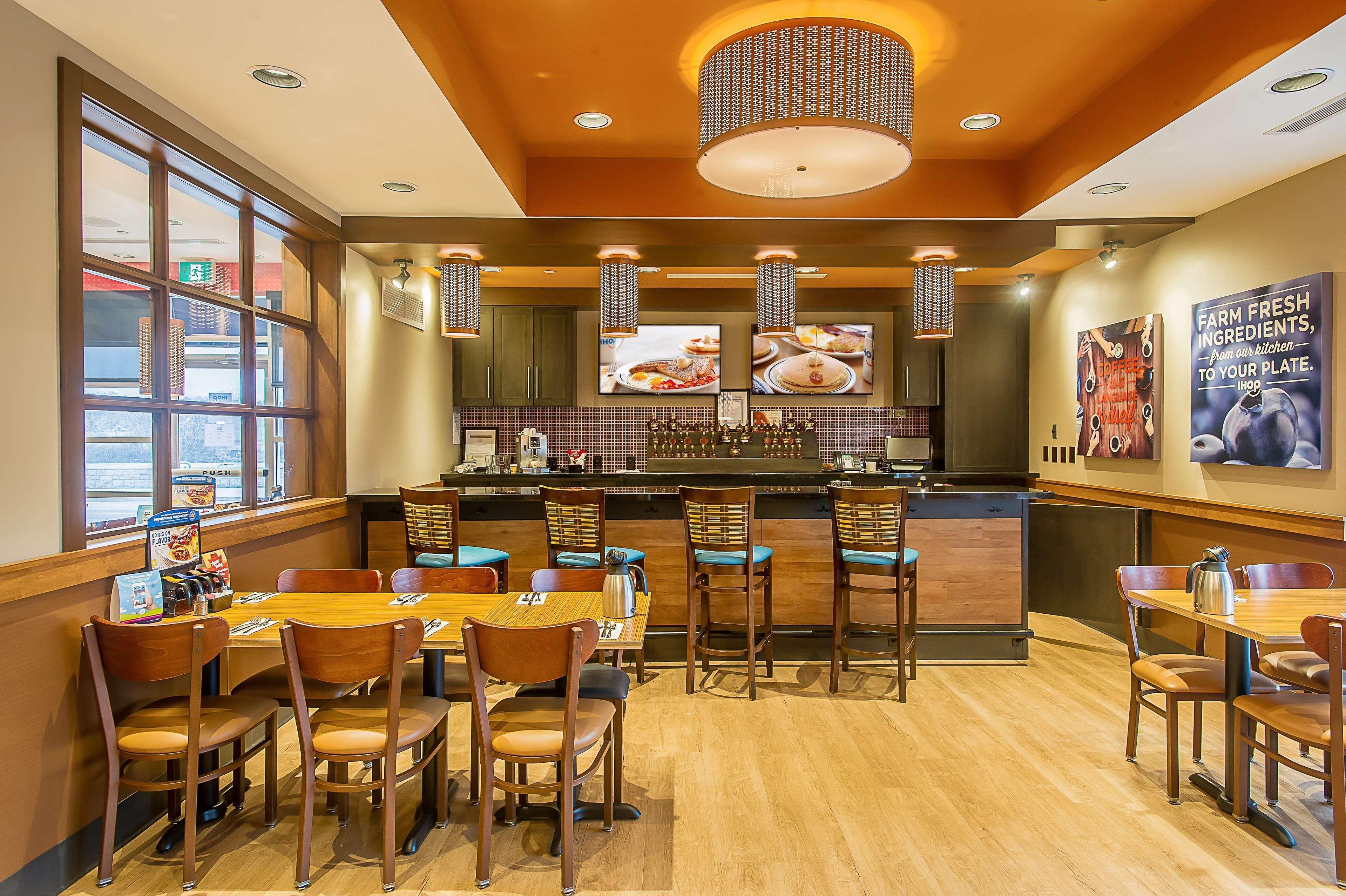 Ramada By Wyndham By The River