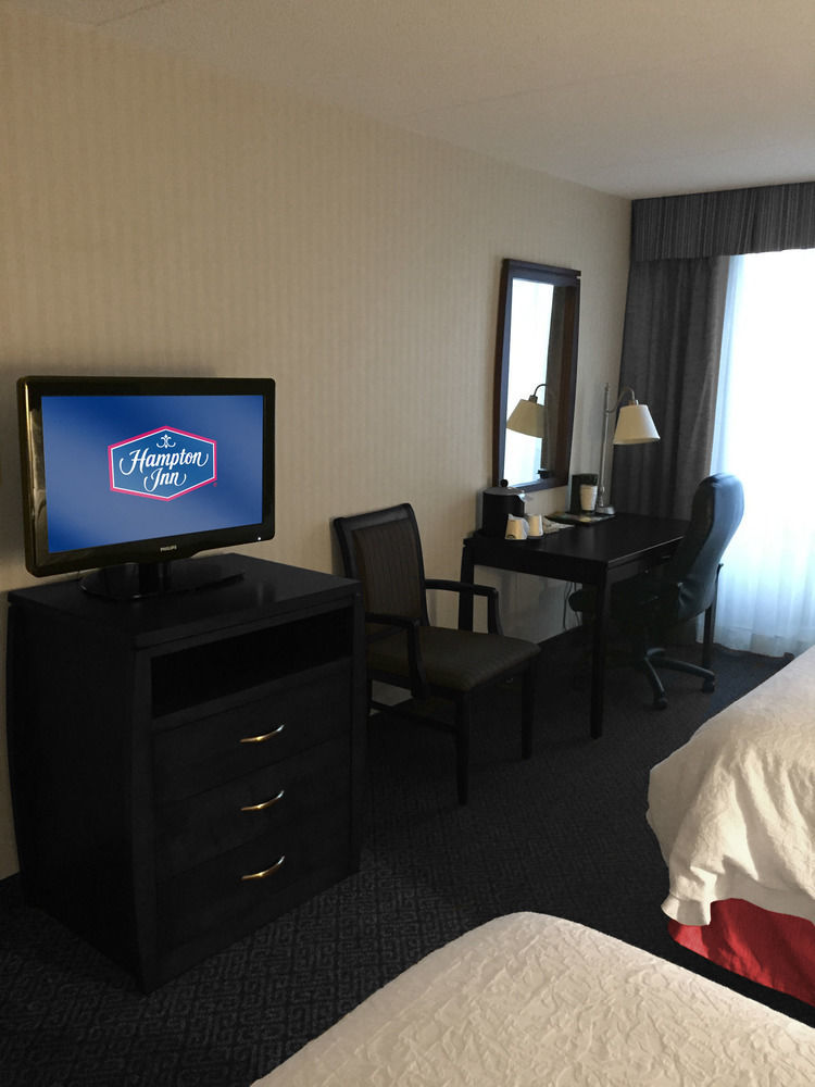 Hotel Ramada By Wyndham By The River Niagara Falls