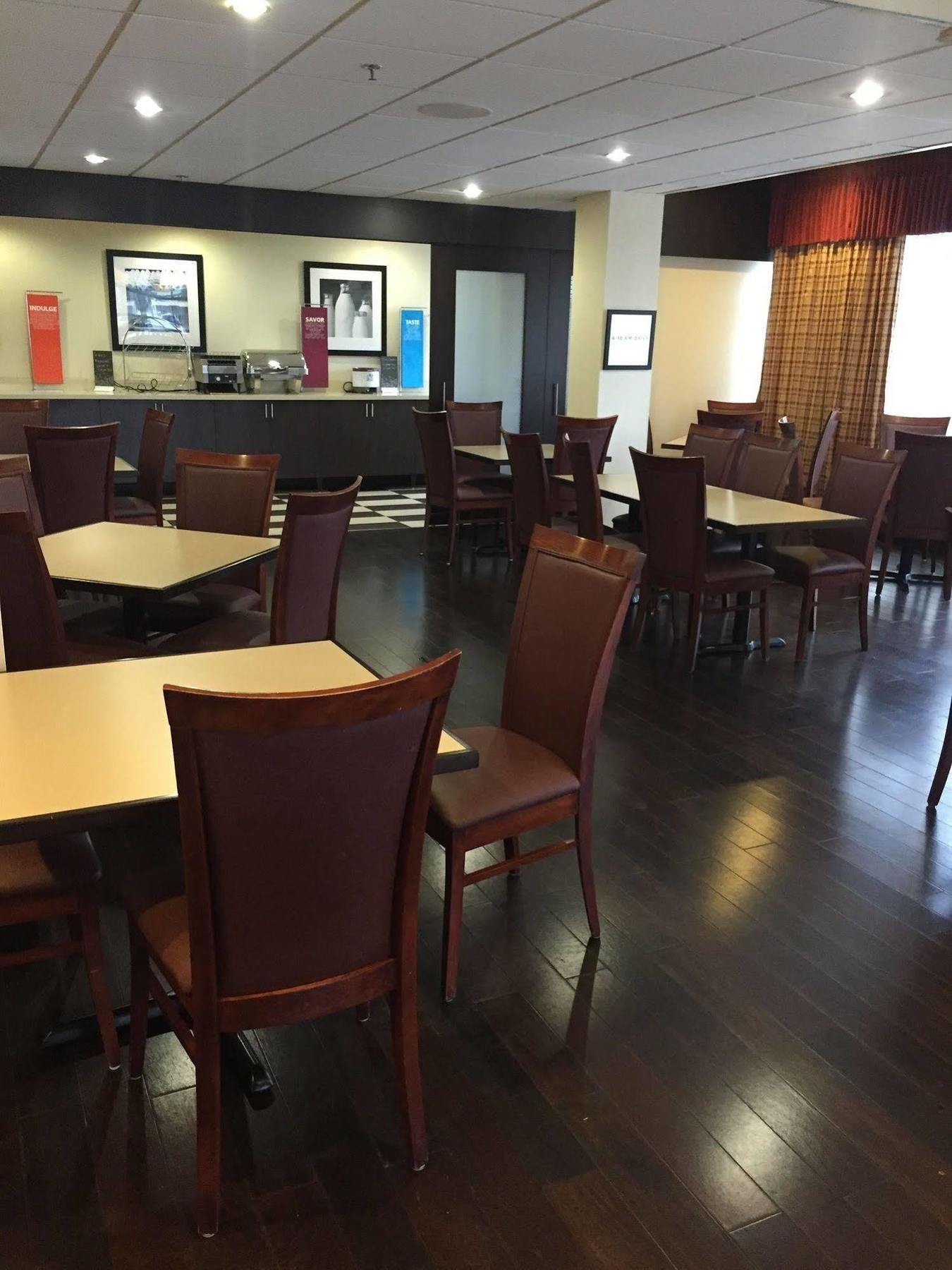 Ramada By Wyndham By The River Hotel Niagara Falls